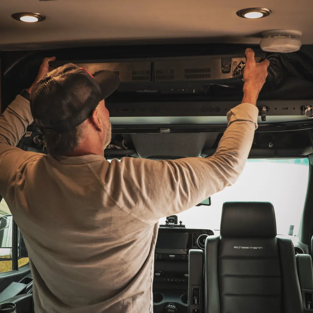 Cab Shelf TV Bracket — https://4ddac4.myshopify.com/products/tv-mount