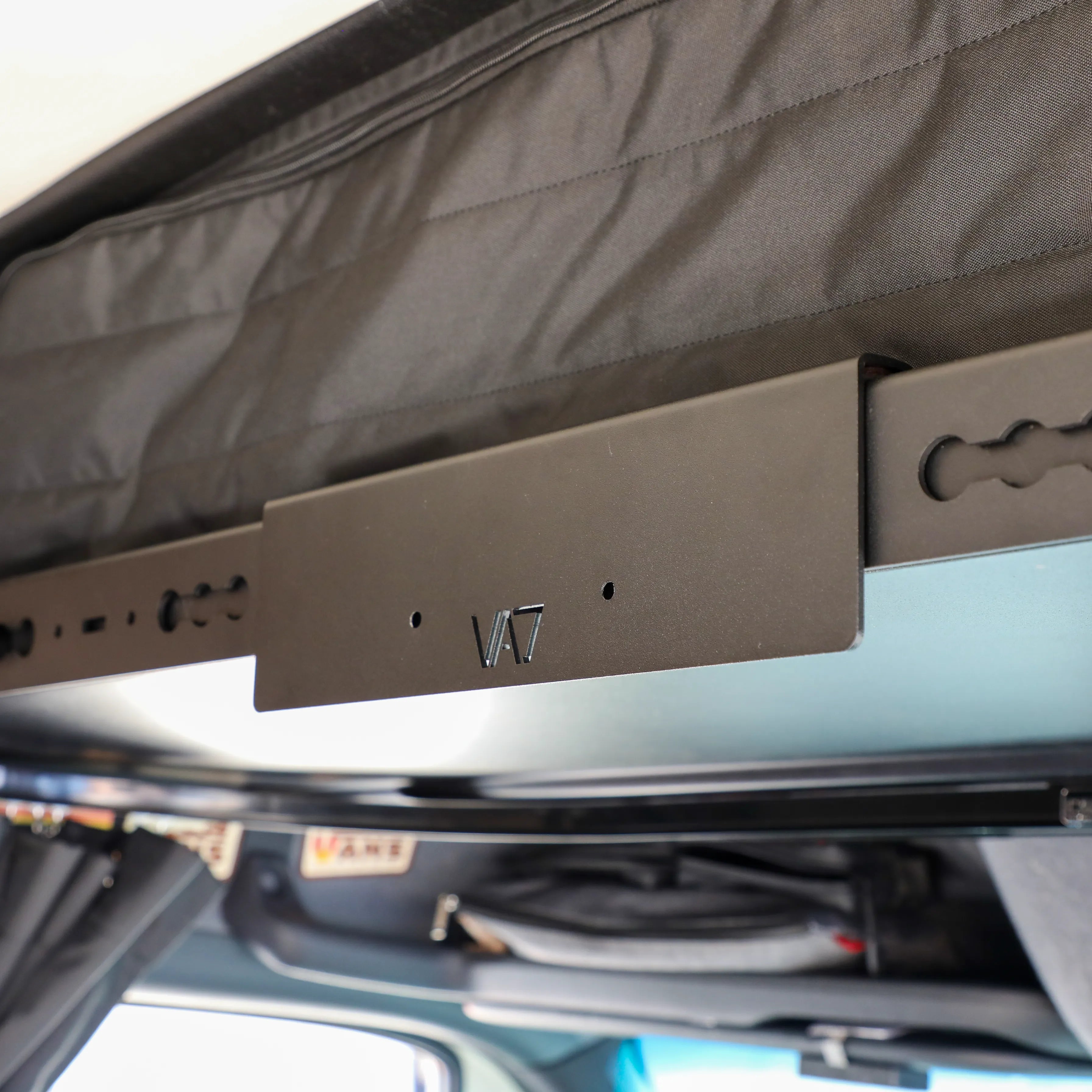 Cab Shelf TV Bracket — https://4ddac4.myshopify.com/products/tv-mount