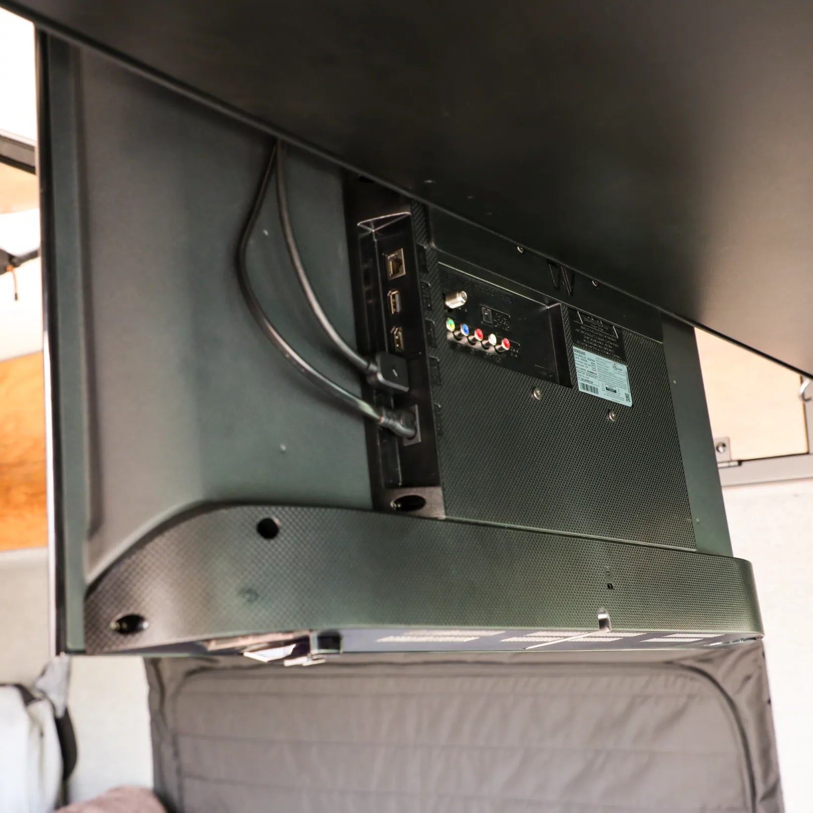 Cab Shelf TV Bracket — https://4ddac4.myshopify.com/products/tv-mount