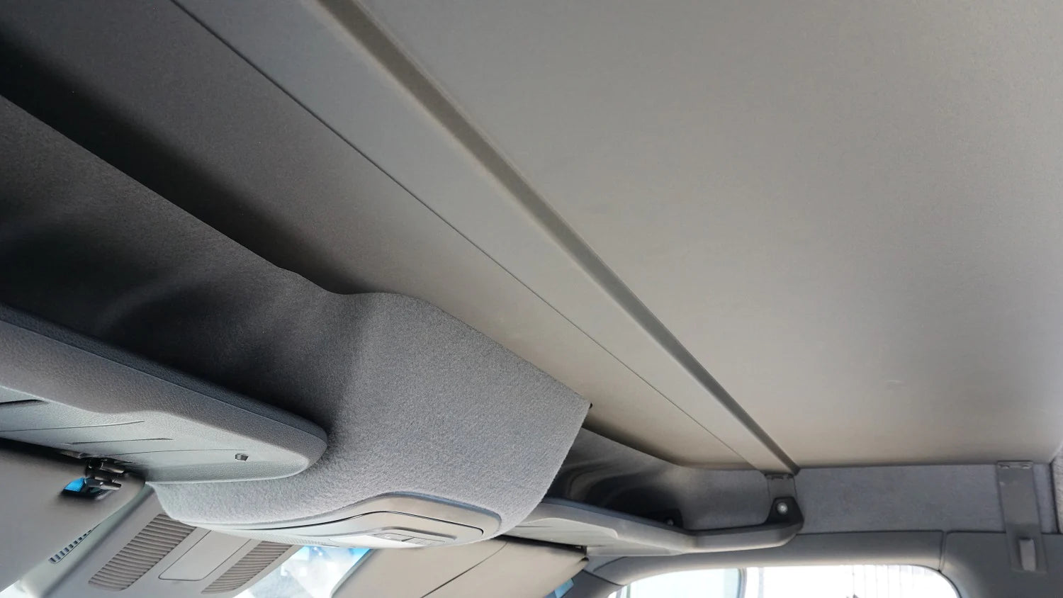 RB COMPONENT 2019 + SPRINTER VAN HEADLINER SHELF - SMALL VERSION RAISED