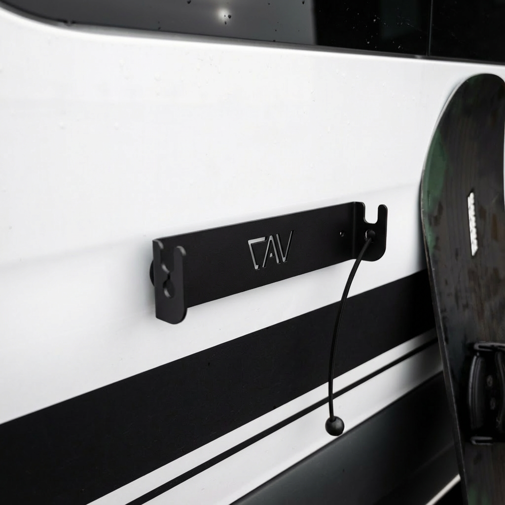 Magnetic Ski/Snowboard Holder