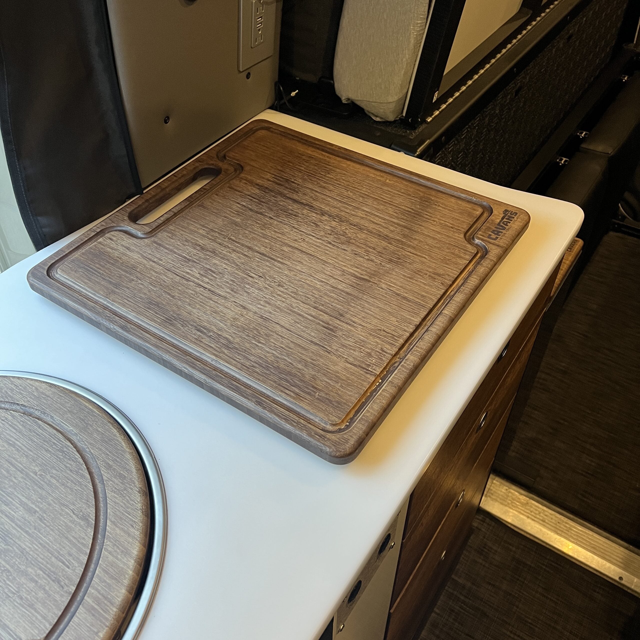 Bamboo Cutting Board - STO chocolate