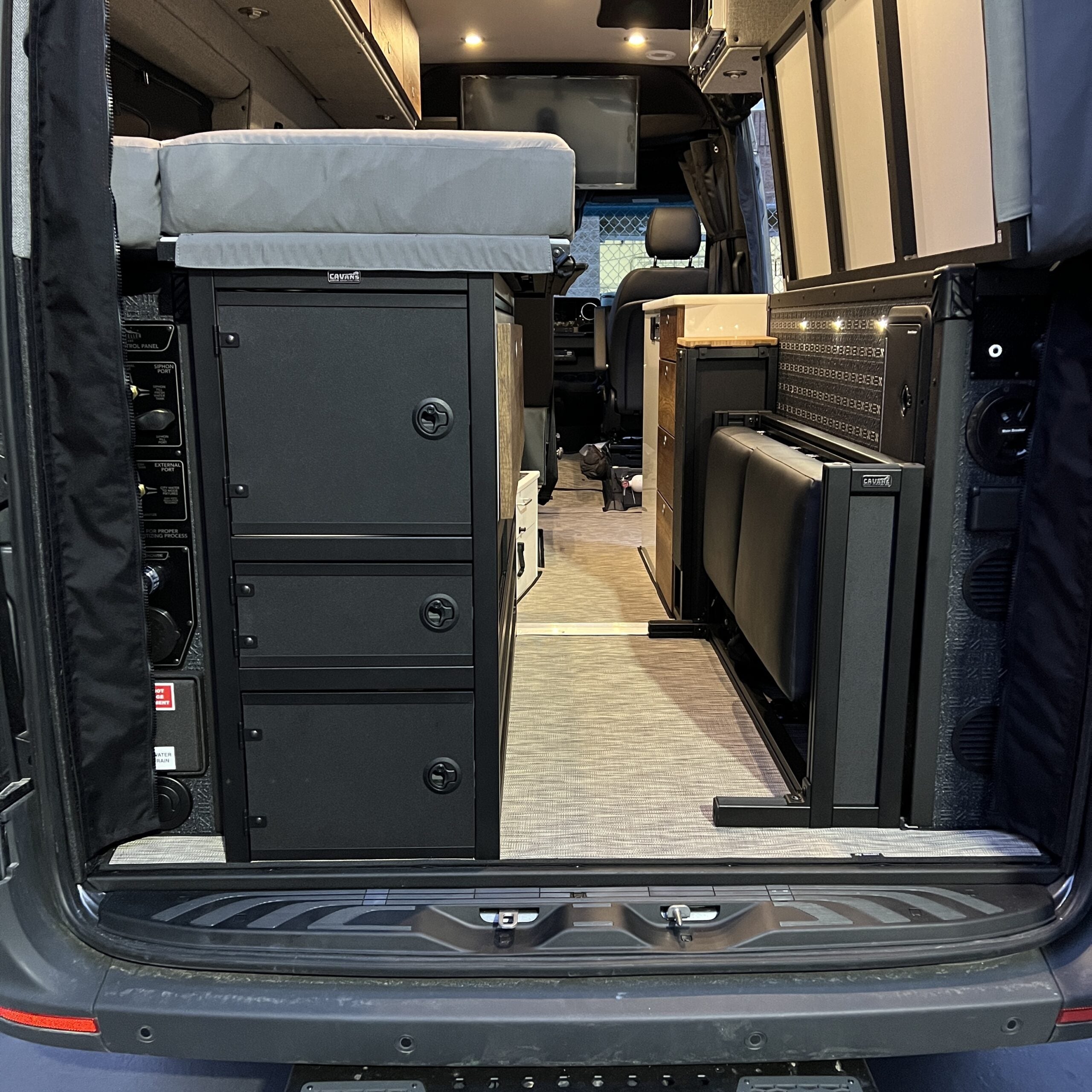 GSS™ 2.0 / Stows the Removable Overhead Cabinet in the new 2022+ Storyteller Modes