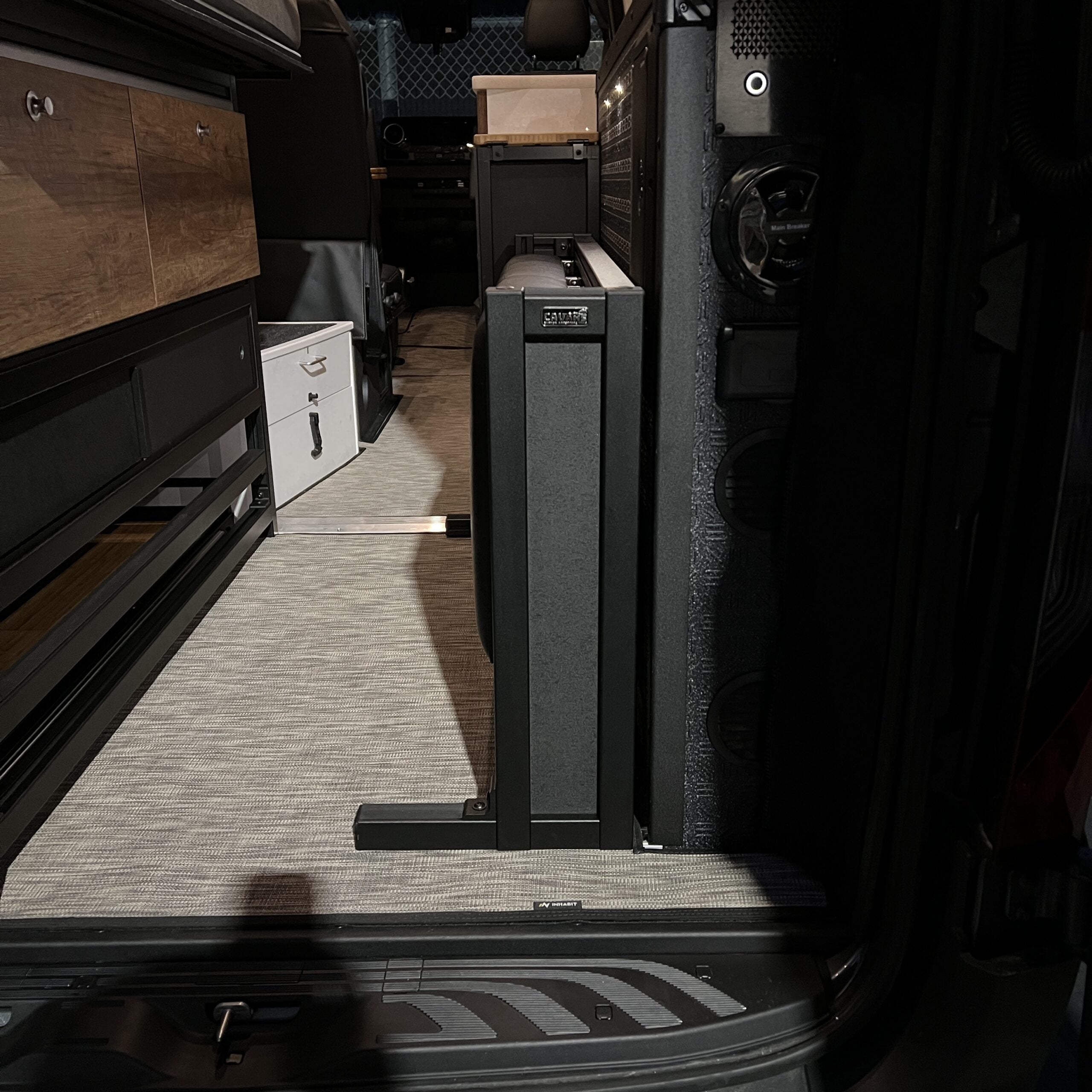 GSS™ 2.0 / CSS™ - Stows the Removable Overhead Cabinet in the new 2022+ Storyteller Modes