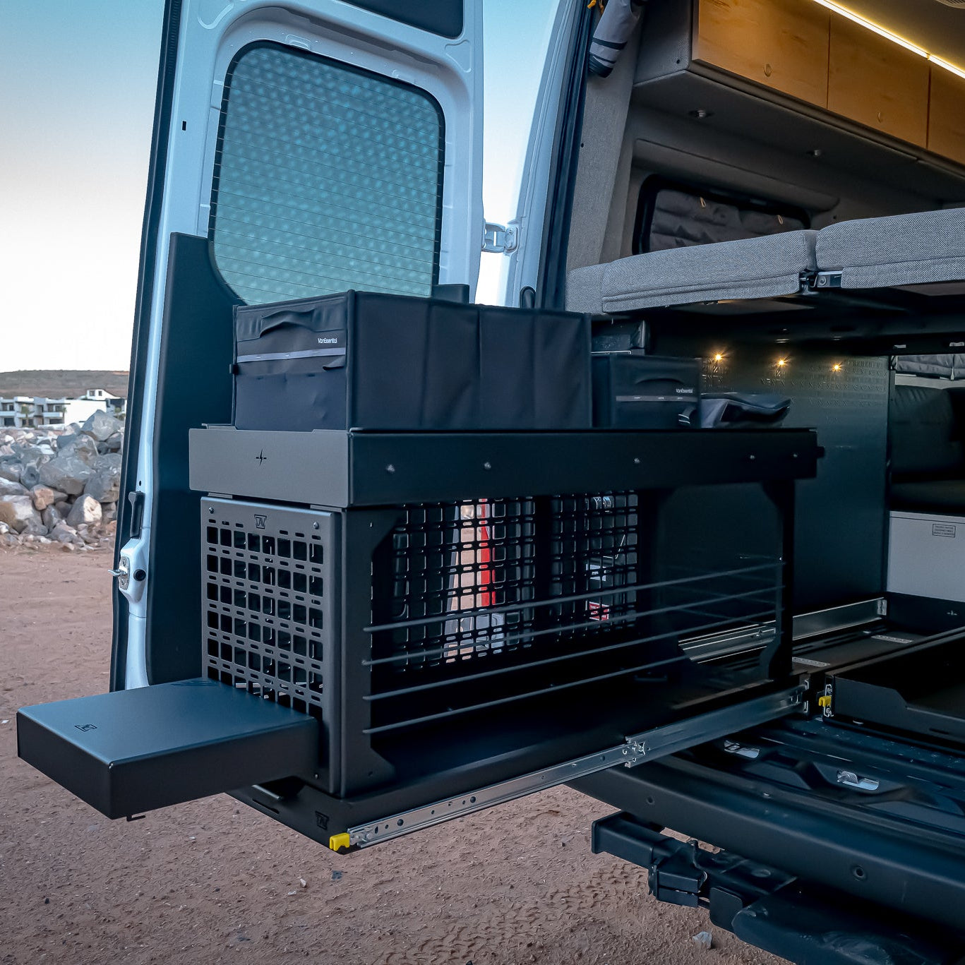 bungee system on 48" side of cargo tray system pro slide with legs and slide on top