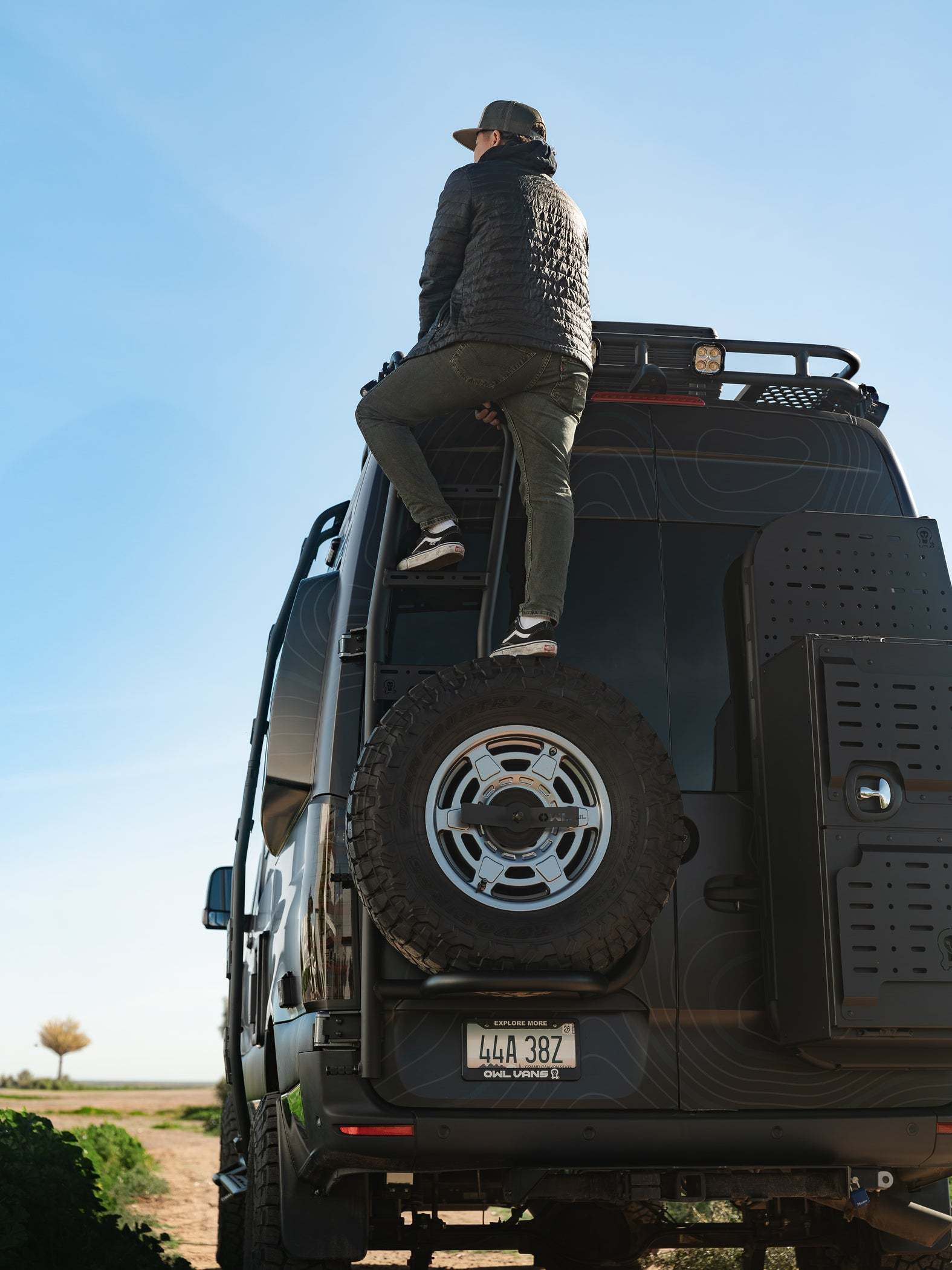Sprinter Ladder + Tire Carrier : Explorer (2019+)