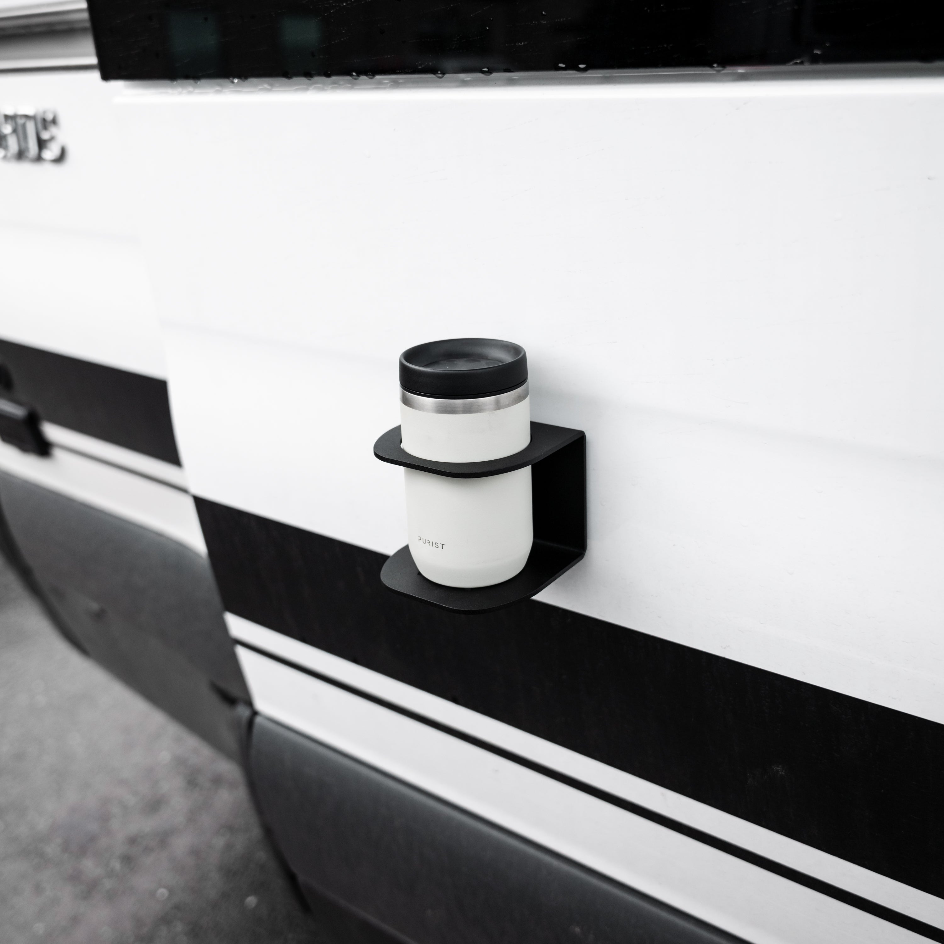 CAV Magnetic Solo Cupholder