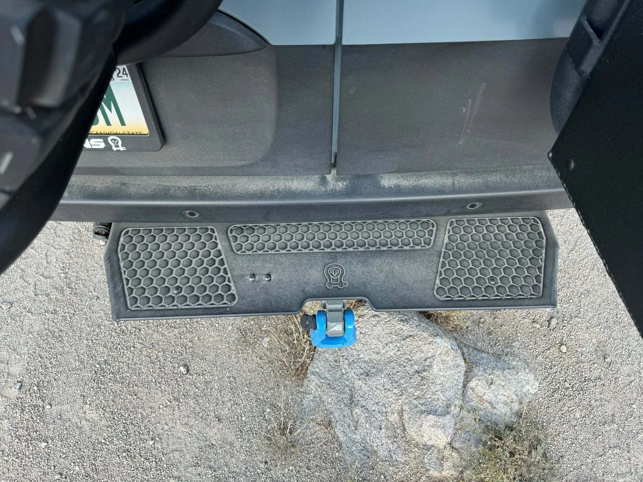 Sprinter Hitch Step : Aluminum