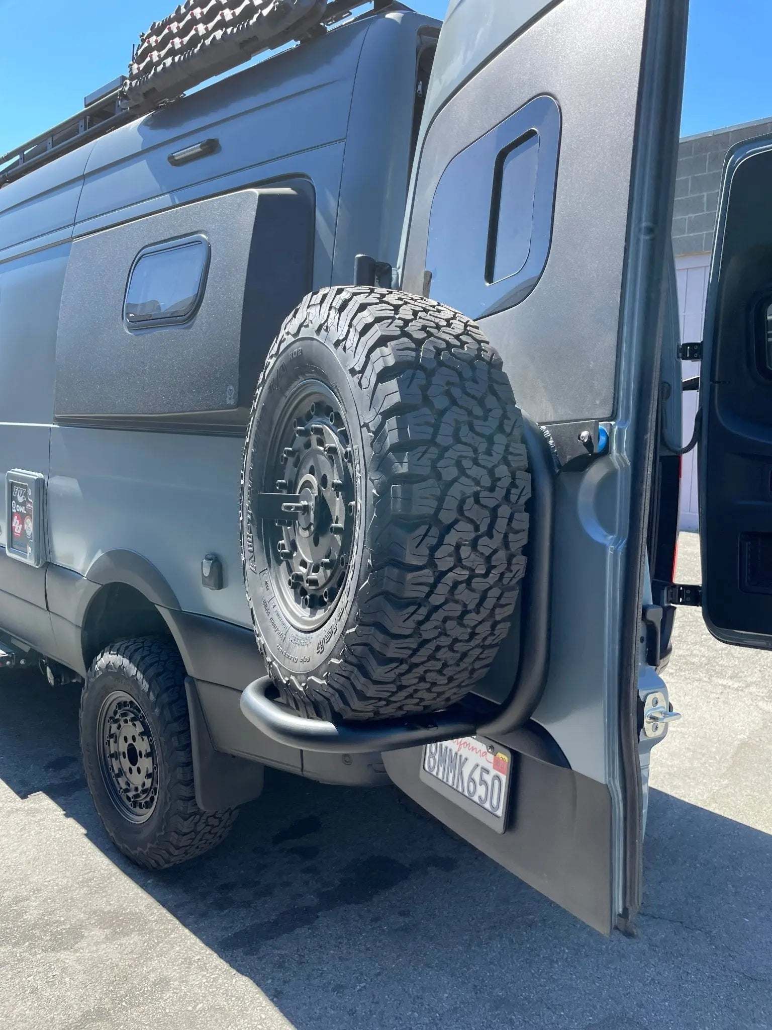 Sprinter Tire Carrier : Expedition (2019+)