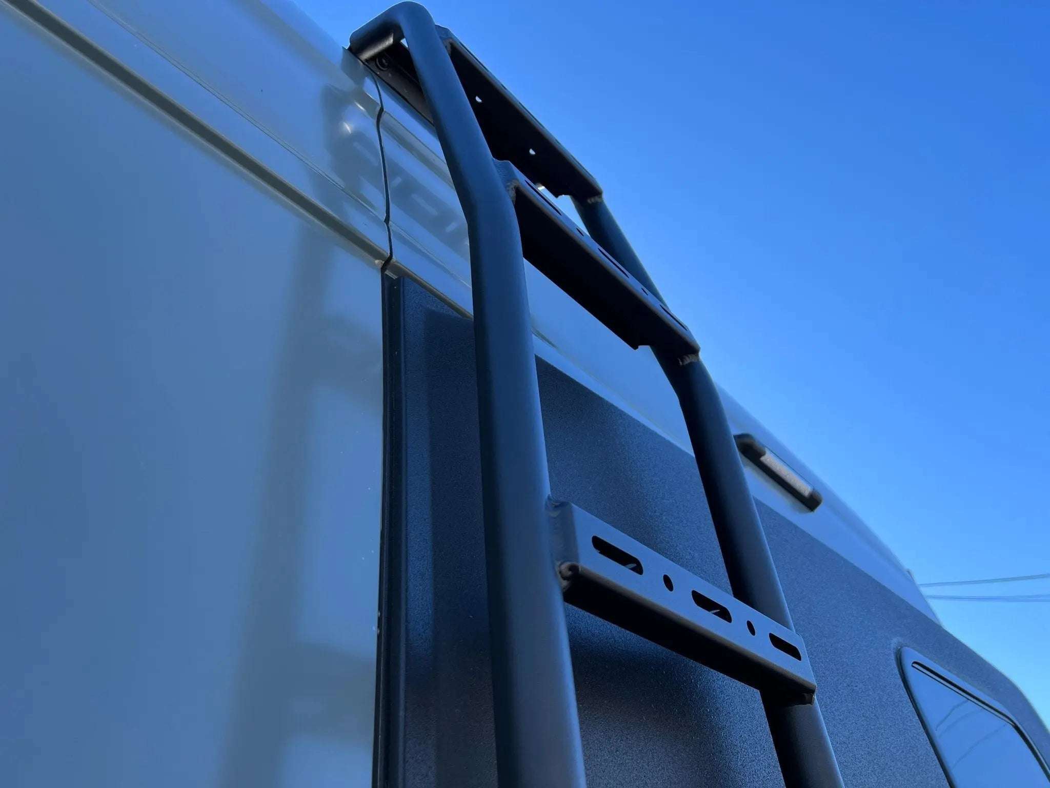 Sprinter Side Ladder : Explorer